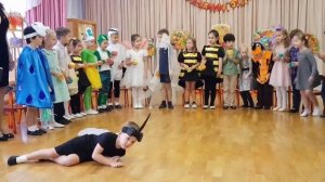 Осенний праздник по мотивам басни "Стрекоза и Муравей"