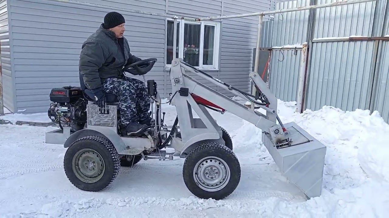 ПОКАТУШКИ знакомых на МИНИ ПОГРУЗЧИКЕ / Несколько тестовых ЗАПУСКОВ в ОДНОМ ВИДЕО смотреть онлайн