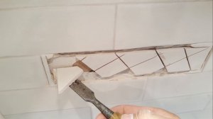 How to replace one backsplash tile. Как заменить плитку на фартуке