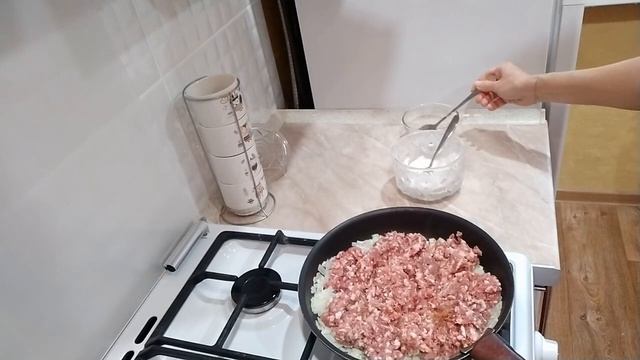 Аппетитная тыква с мясом. Вкусная фаршированная тыква с гречкой и мясом. Потрясающе вкусно и сытно! смотреть онлайн