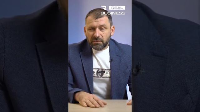 Что делал Миллионер перед кризисом? #рыбаков #россия #украина #деньги #бизнес #доход #доход смотреть онлайн