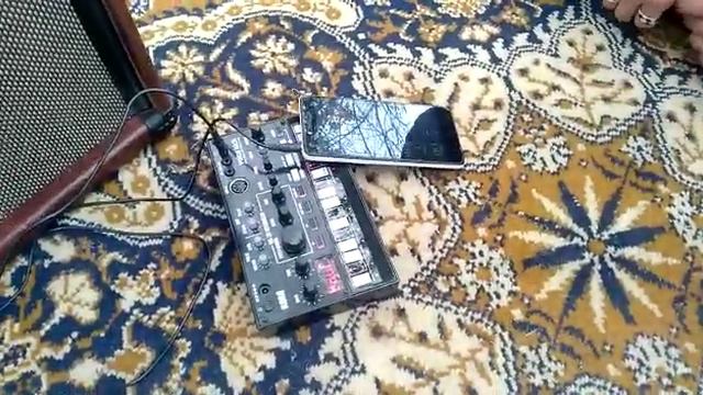 KORG VOLCA KICK + KORG KAOSSILATOR смотреть онлайн