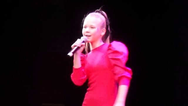 Веселова Полина - «Эстрадный вокал»