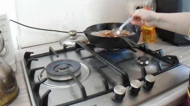 Гуляш  из свинины с подливкой  Как приготовить вкусно и просто