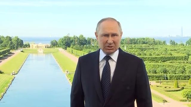 Главное из выступления Владимира Путина на 10-м Петербургском международном юридическом форуме. смотреть онлайн