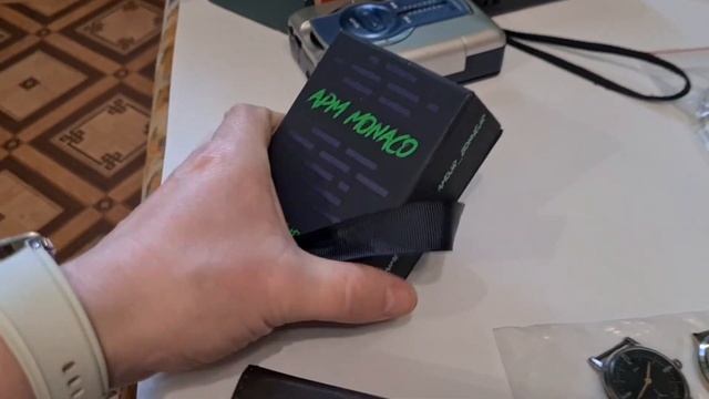 Дешеві Фотоапарати Продукція Apple та інший Хлам з Барахолки за Тиждень з Цінами