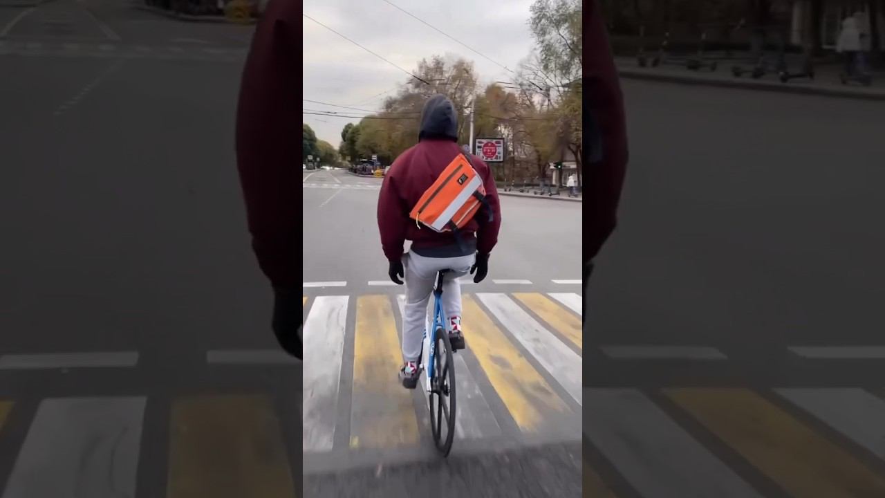 Идеальная сумка для активного образа жизни. Гоша Орехов™ Civil #велопитер #сумка #спортивныйстиль