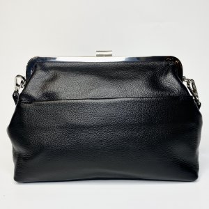 Эксклюзивная кожаная сумка с фермуаром от магазина https://marie-bag.store/