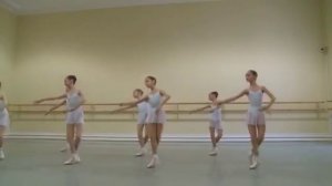 БАЛАНСЕ НА ПУАНТАХ.mp4