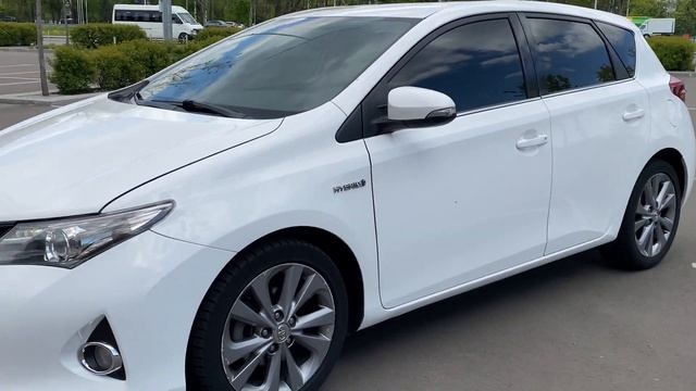 Toyota Auris Hybrid 2013 AT 1.8