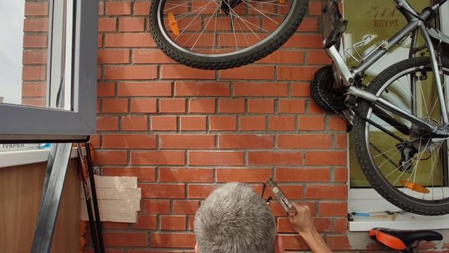 Крепление на стену велосипеда лайфхак(1)