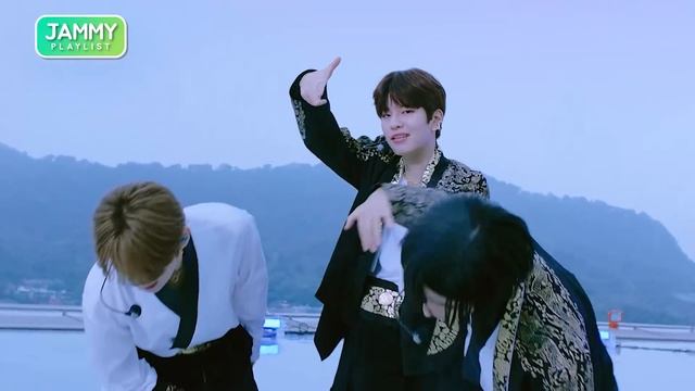 Stray kids - Thunderous (소리꾼)| K-POP WORLD FESTIVAL [ENG/JPN SUB] | KBS 20211103 смотреть онлайн