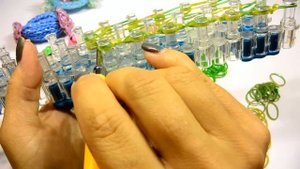 Конфета из резинок "Сюрприз" Rainbow Loom Candy