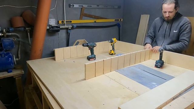 DIY. Универсальная полка - стеллаж для инструментов в мастерскую своими руками.