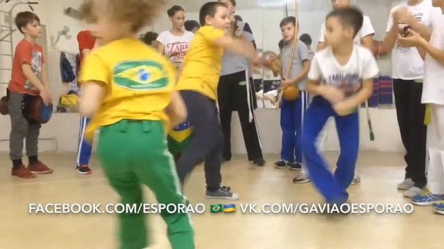 Капоэйра ESPORÃO • суровые будни • самостоятельная работа • II группа смотреть онлайн