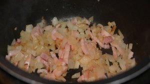 Индейка с зеленой чечевицей в мультиварке