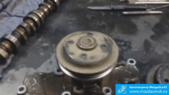 Помпа на Mazda Millenia с двигателем KL