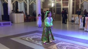 узбекский танец нозли гулим каракат