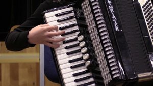 Б. Савельев - "Неприятность эту мы переживём"