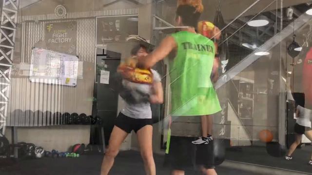 Muay thai at Fight Factory Acacia смотреть онлайн