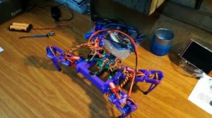 Робот паук - пробы Ардуино на зуб... Spiderbot 1-st try...
