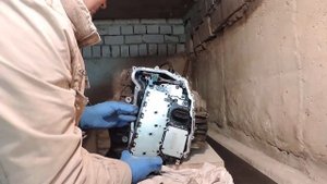 Снятие поддона и электронного блока управления АКПП 6T40