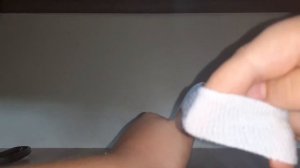 КАК СДЕЛАТЬ НАПАЛЬЧНИКИ НА ТЕЛЕФОН!!!!(ПОДПИШИСЬ ПЛИЗ)????❤