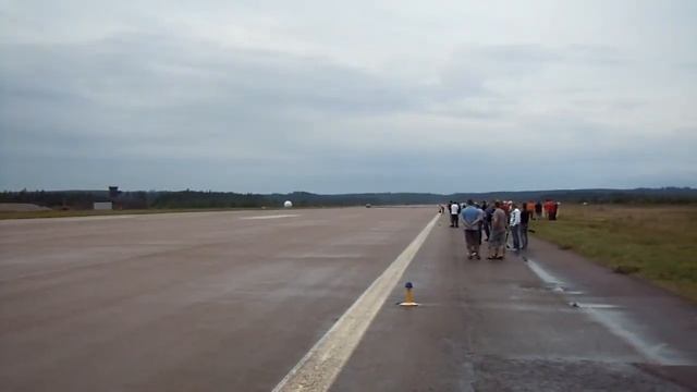 Volvo S40 T4 0-1609m/292km/h смотреть онлайн