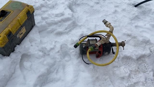 БУРЕНИЕ СКВАЖИНЫ ЗИМОЙ. РЕАЛИИ ТАКОВЫ ПОКА РАНО смотреть онлайн