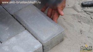 Укладка вибропрессованной брусчатки с применением сухой смеси м-300