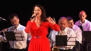 А кто то третий(Е.Родыгин-И.Дремов)поёт С.ЦВЕТКОВА