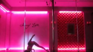 Eva Bembo - Exotic Pole Dance