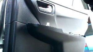 Как снять обшивку карту задней двери TOYOTA CAMRY USA (-15) demontaz boczka drzwi tyl/door panel re