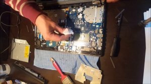 HP laptop 15 bw0xx/Dissolution/Assembling/Clean it from dust/Change the thermo paste