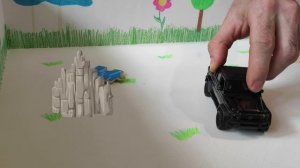 синий трактор и внедорожник ищут потерявщиеся пазлы.mp4