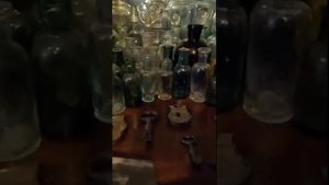 Коллекция старинных бутылочек