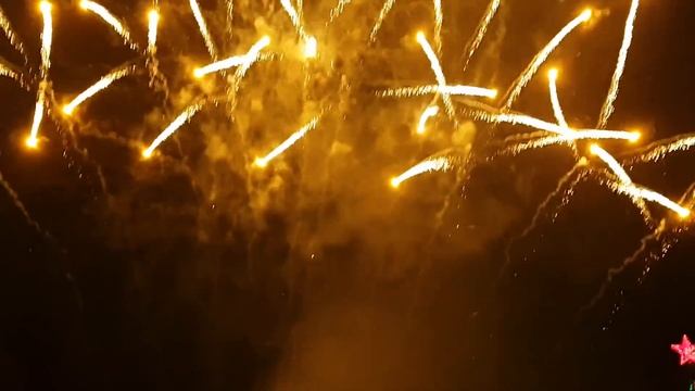 Праздничный салют посвященный 70-летию г.Печора. смотреть онлайн