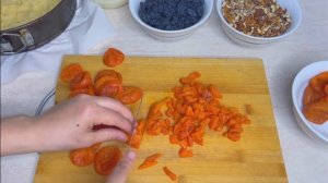 Восточный пирог со сгущёнкой. Очень вкусный и лёгкий пирог за 10 минут.