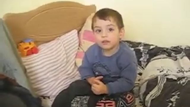 Беня поёт кантри песню