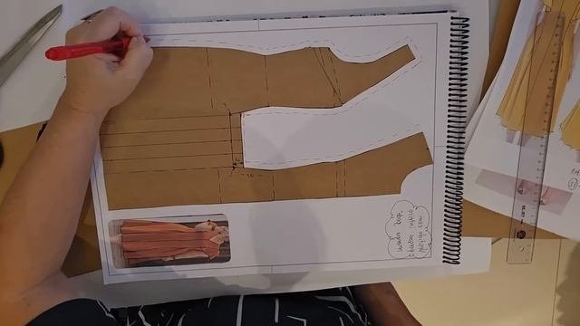 Diy - Vestido Recorte Vertical Manga Godê E Pregas - Aula 430