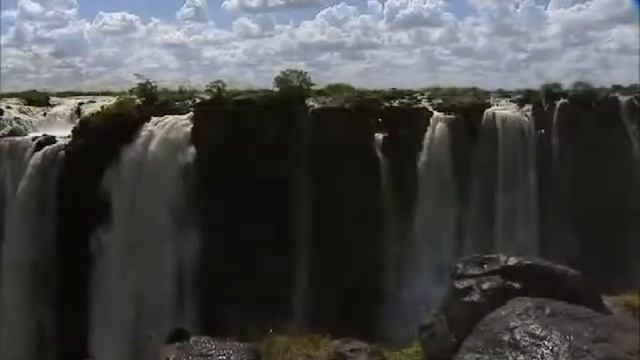 Водопад Виктория на реке Замбези / Замбия, Зимбабве, Африка