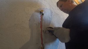 Монтаж ПОЛОТЕНЦЕСУШИТЕЛЯ в ванной комнате, делаем закладную