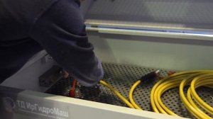 Стенд для испытания РВД: обзор модели СГР200-1,0-3CПР