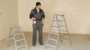 Двухсторонние стремянки. Чем удобны при электромонтаже