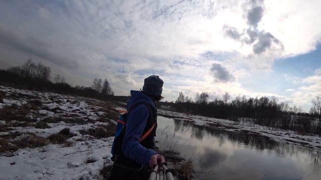 Вдоль р.ИСТРА мимо бобровых плотин к ШЛЮЗУ смотреть онлайн