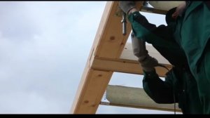 Какой материал лучше использовать для строительства деревянного дома