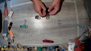 Изготовление брелка для ключей из фастекса со свистком и паракорда.