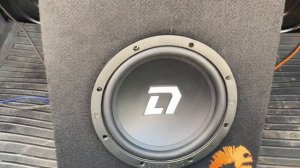 Сабвуфер DL audio piranha 8A в skoda fabia.