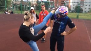 Проверяем шлем на прочность:)