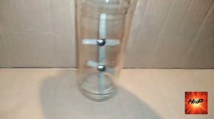 ПОМЕСТИЛ ДЕРЕВЯННЫЙ КРЕСТИК В БУТЫЛКУ!!!! КАААААК????